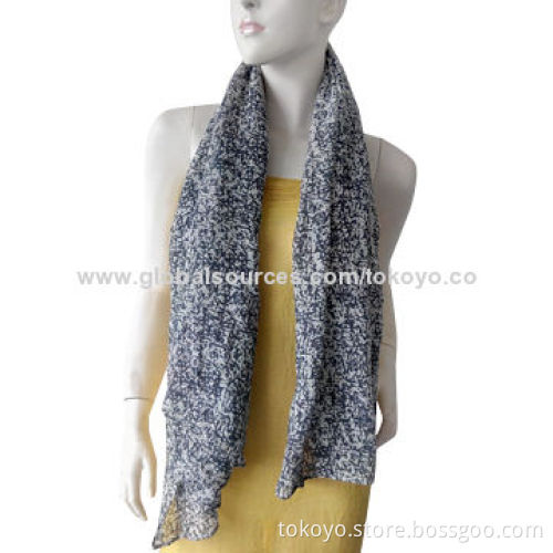 Polyester scarf with allover printing, shivering style, size of 180*70cm, nice texture